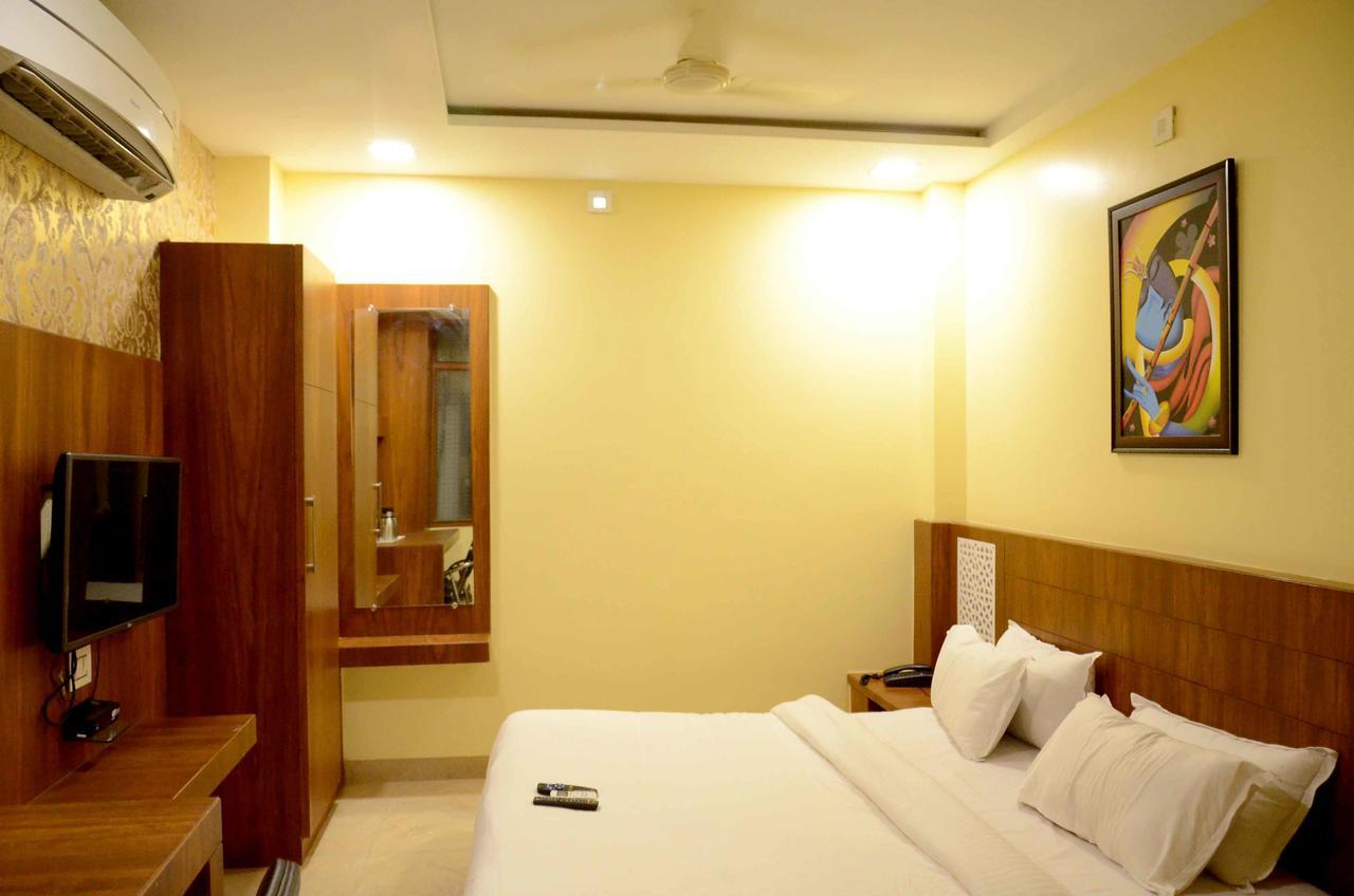Hotel Shikhar Darshan اوجاين المظهر الخارجي الصورة