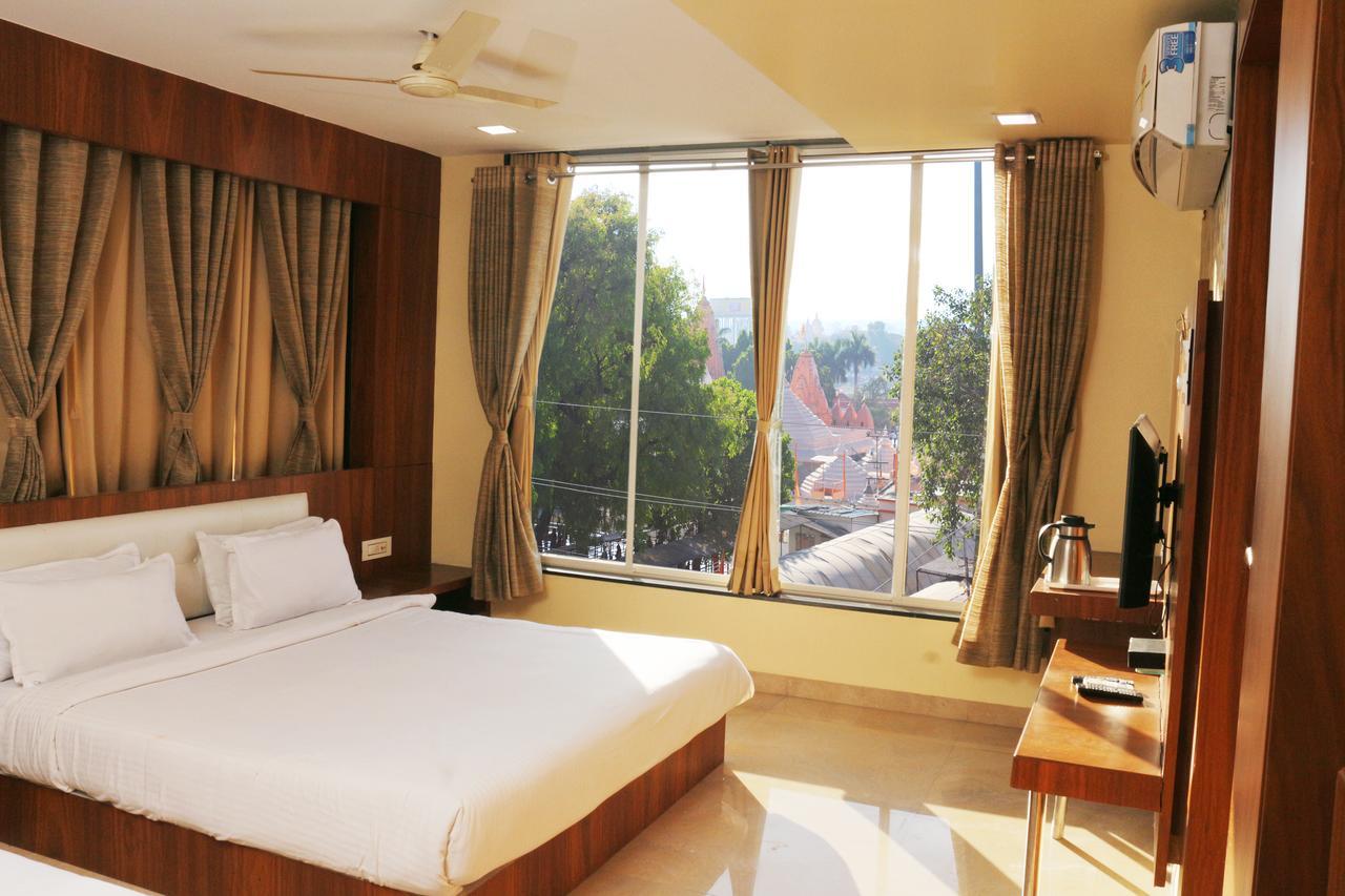 Hotel Shikhar Darshan اوجاين المظهر الخارجي الصورة